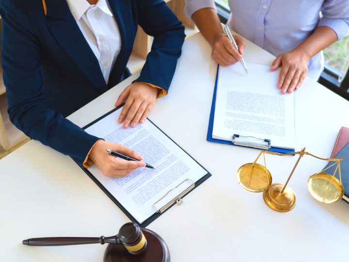 your-personal-injury-lawyer-negotiates-on-your-behalf