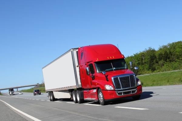 Semi truck drives down Atlanta Highway
